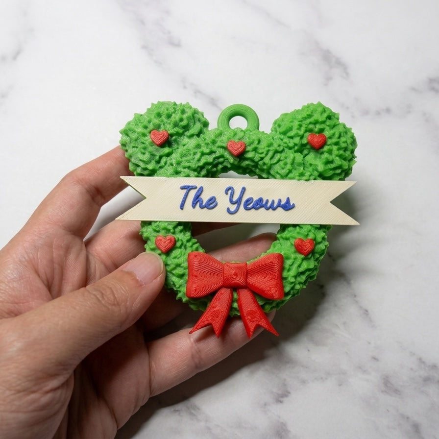 Christmas Wreath Keychain — 3D Printed Holiday Accessory